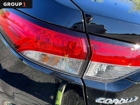 Used 2024 Toyota Corolla LE FWD image 28