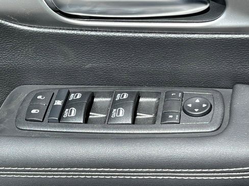 New 2026 Chrysler Pacifica Select image 29