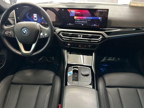 Used 2023 BMW i4 eDrive40 RWD image 28
