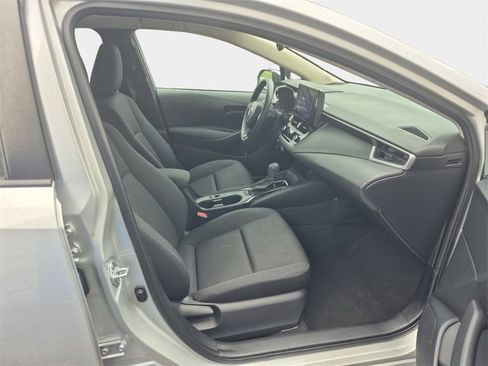 Used 2023 Toyota Corolla LE image 18