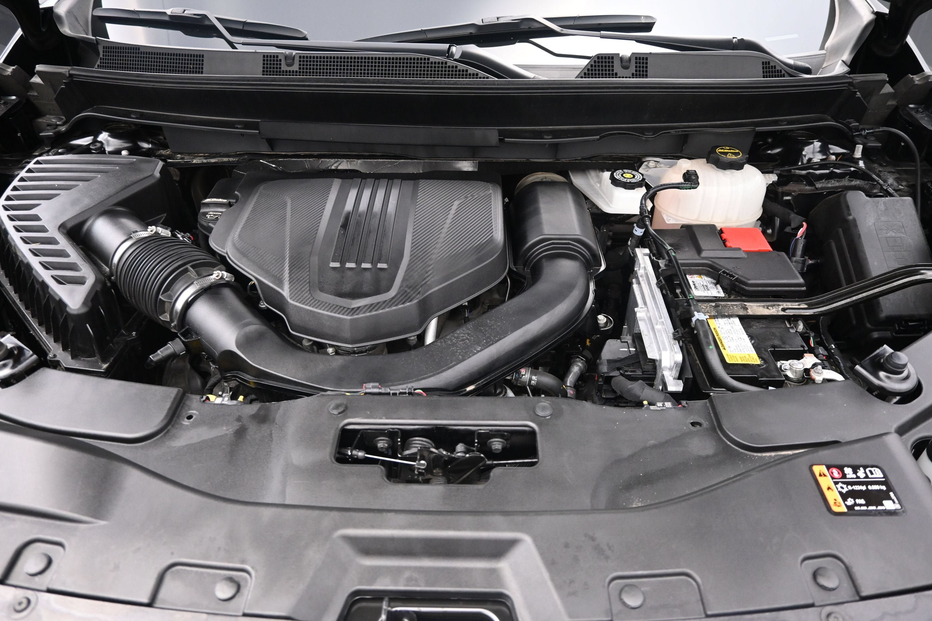 Certified 2024 Chevrolet Traverse LS FWD image 35