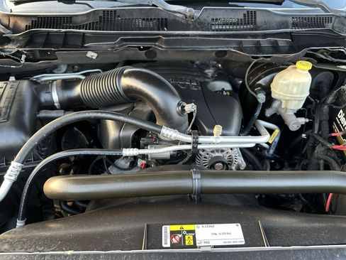 Used 2016 RAM 1500 Limited AWD/4WD image 17