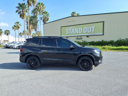 Used 2024 Honda Passport Black Edition image 8