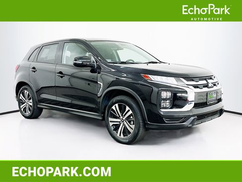 Used 2025 Mitsubishi Outlander Sport SE image 1