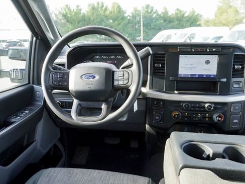 Used 2023 Ford F250 XLT image 9