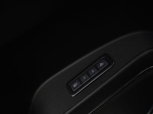 Used 2018 GMC Yukon XL Denali w/ Open Road Package image 24