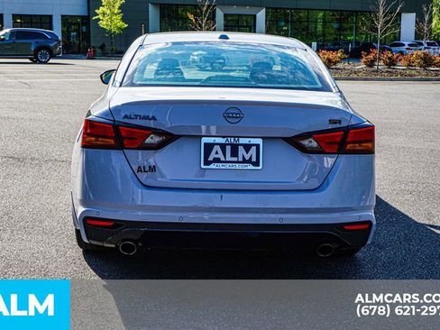 Used 2025 Nissan Altima 2.5 SR image 11
