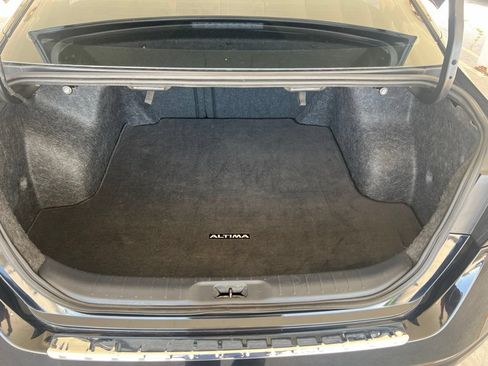 Certified 2023 Nissan Altima 2.5 SV FWD image 11