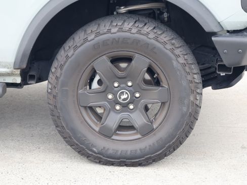 Used 2023 Ford Bronco Black Diamond AWD/4WD image 11