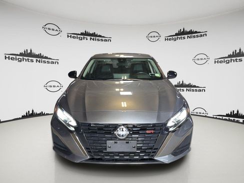 Used 2024 Nissan Altima 2.5 SR w/ SR Premium Package AWD/4WD image 8