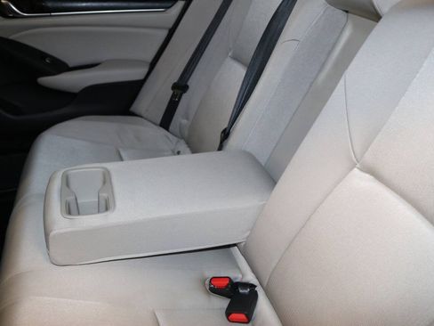 Used 2022 Honda Accord LX image 76