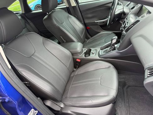Used 2013 Ford Focus Titanium w/ Titanium Handling Pkg FWD image 16