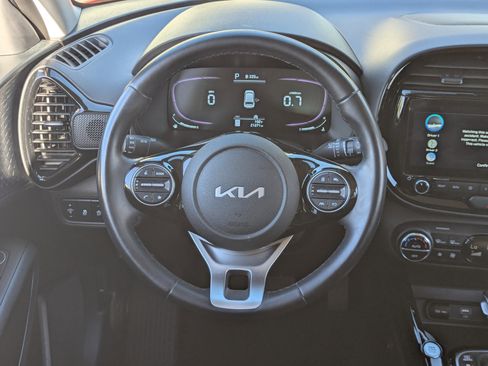 Certified 2023 Kia Soul EX image 16