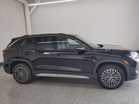 New 2026 Volkswagen Tiguan S AWD/4WD image 3