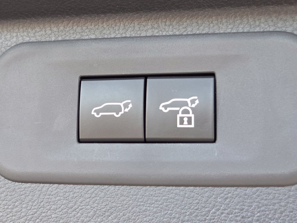 Used 2026 Toyota Grand Highlander AWD image 32