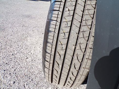 Certified 2025 Subaru Outback Premium image 2