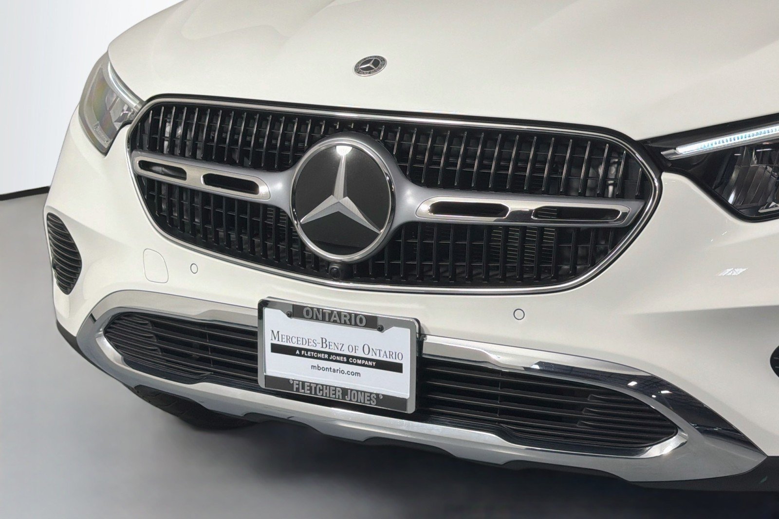 Certified 2025 Mercedes-Benz GLC 350e 4MATIC w/ Driver Assistance Package image 13