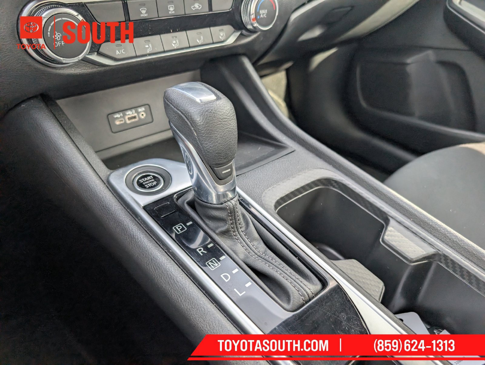 Used 2023 Nissan Sentra SV FWD image 22