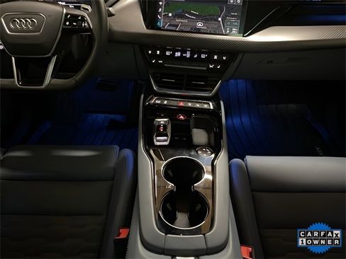 Used 2022 Audi e-tron GT Prestige w/ Prestige Package image 14