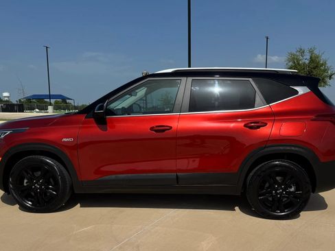 Used 2021 Kia Seltos S AWD/4WD image 9