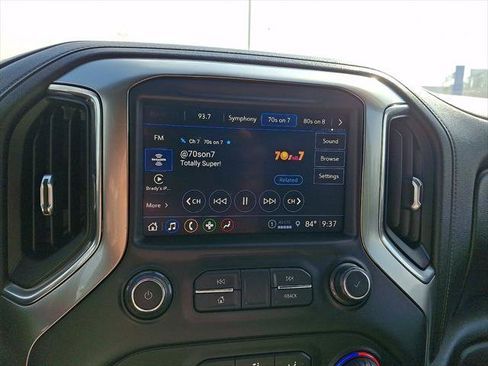 Used 2021 Chevrolet Silverado 1500 LT AWD/4WD image 17