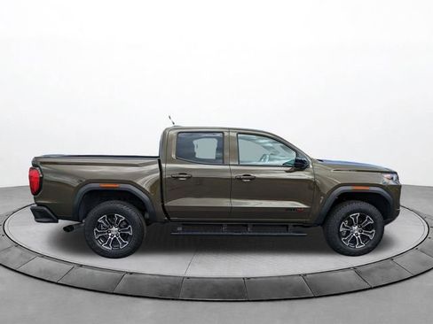 Used 2025 GMC Canyon AT4 w/ Technology Plus Package image 3