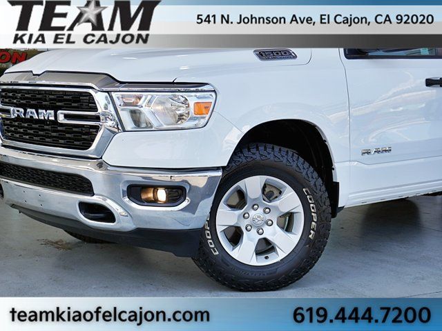 Used 2023 RAM 1500 4x4 Crew Cab image 3