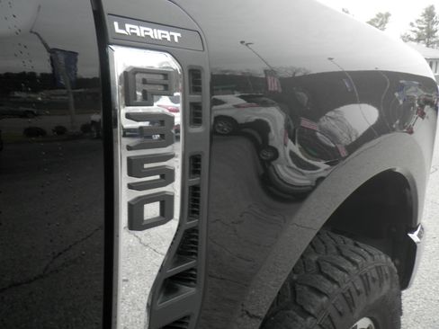 Used 2023 Ford F350 Lariat w/ Lariat Ultimate Package image 10