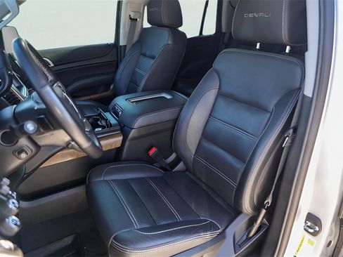 Used 2020 GMC Yukon Denali w/ Open Road Package image 10