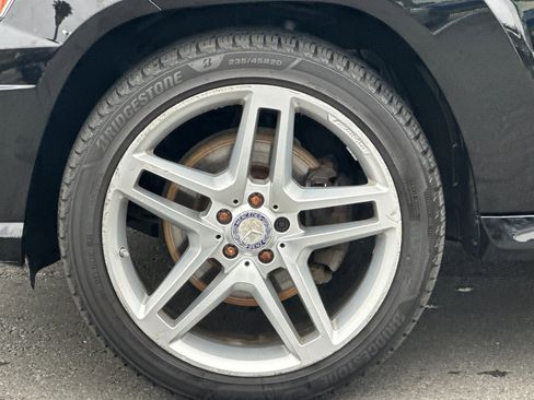 Used 2011 Mercedes-Benz GLK 350 4MATIC image 11