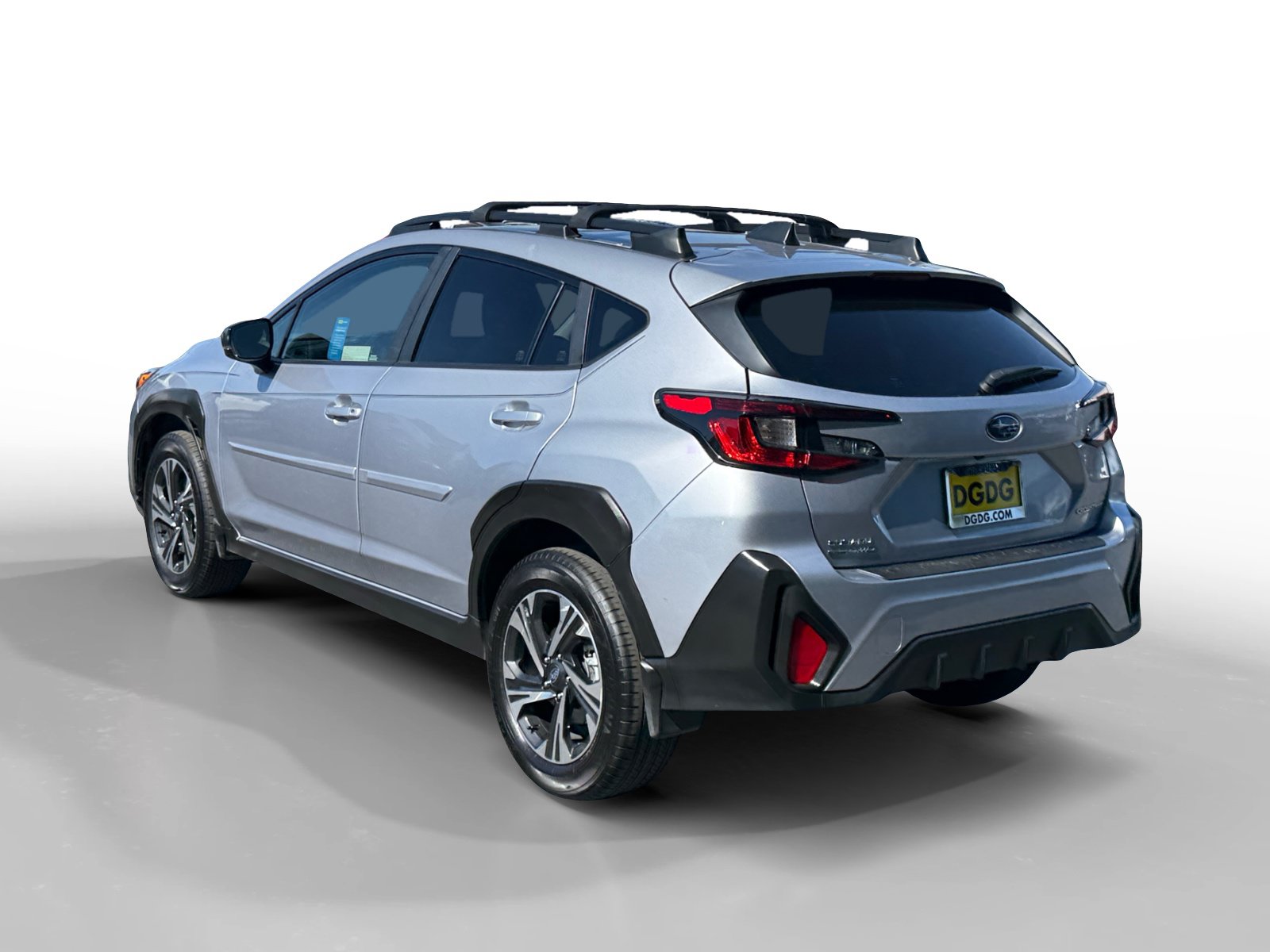 Used 2025 Subaru Crosstrek 2.5i Premium AWD/4WD image 3