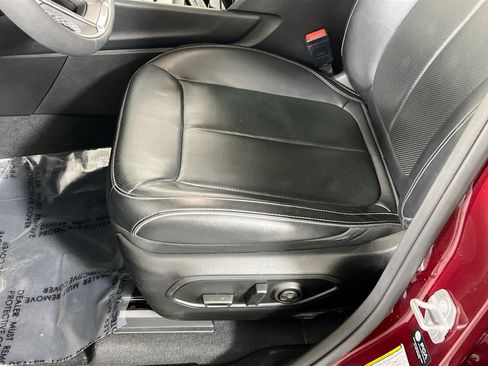 Used 2023 Jeep Grand Cherokee Overland image 19