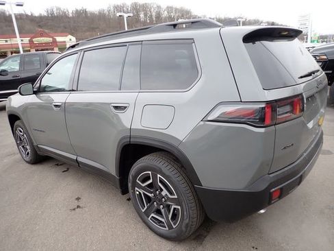 New 2026 Jeep Cherokee Laredo AWD/4WD image 3