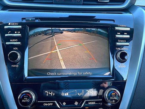 Used 2023 Nissan Murano SV w/ SV Midnight Edition Package image 15