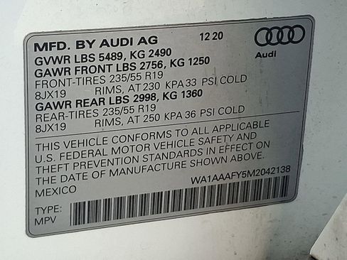 Used 2021 Audi Q5 Premium w/ Convenience Package image 27