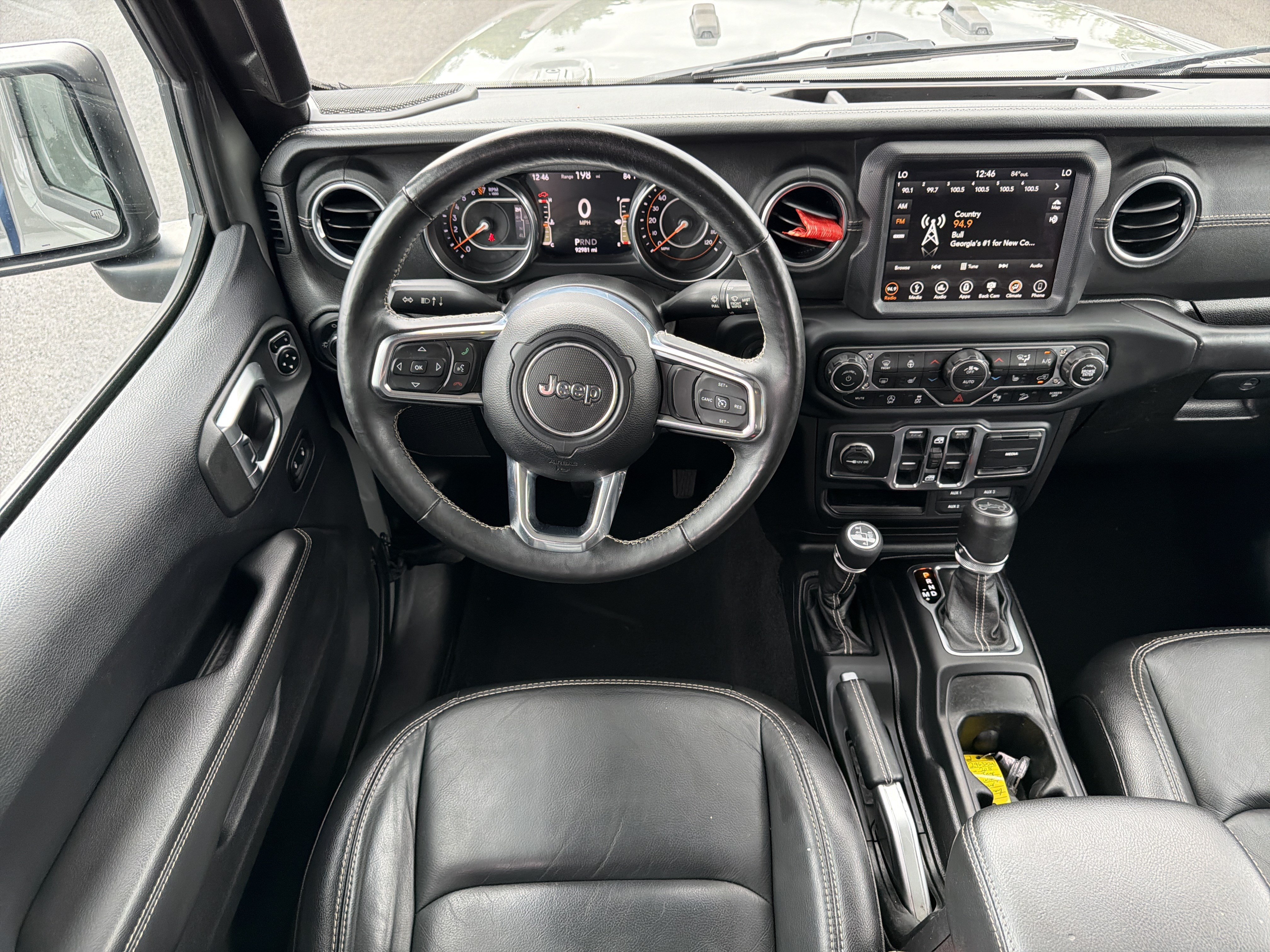 Used 2018 Jeep Wrangler Unlimited Sahara AWD/4WD image 22