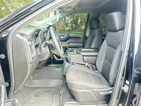 Used 2020 Chevrolet Silverado 1500 LT RWD image 11