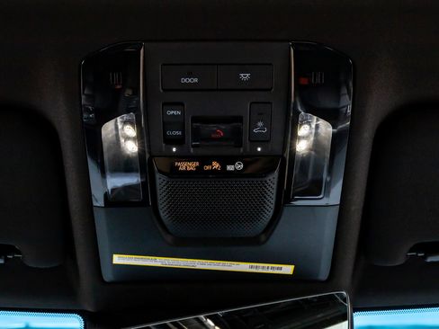 Used 2024 Lexus GX 550 w/ Accessory Package (Z1) AWD/4WD image 28