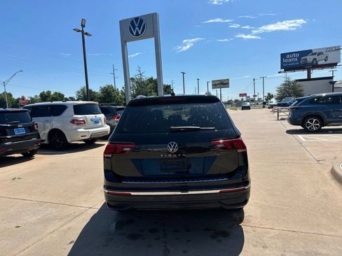 Used 2022 Volkswagen Tiguan S FWD image 4