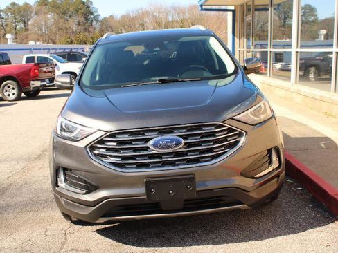 Used 2020 Ford Edge SEL image 2