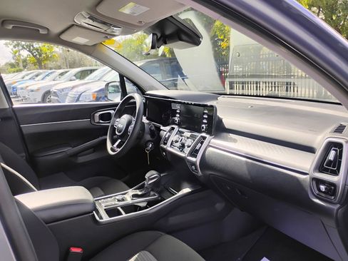 Used 2023 Kia Sorento LX image 64
