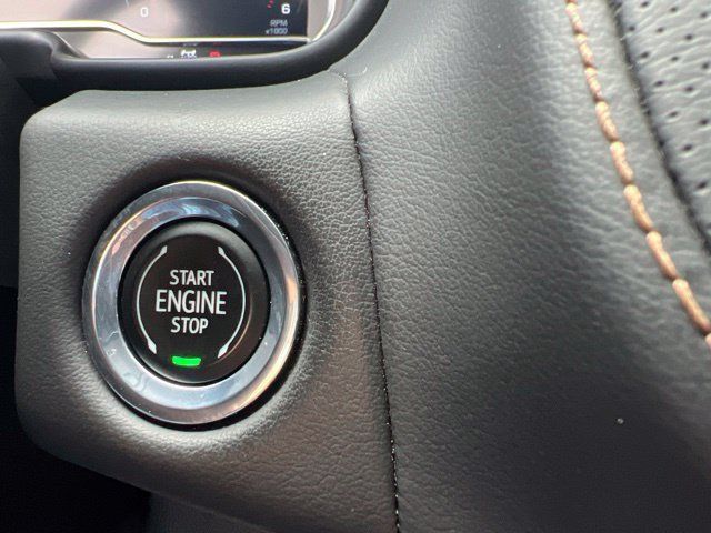 Used 2023 GMC Yukon AT4 w/ AT4 Premium Package AWD/4WD image 35