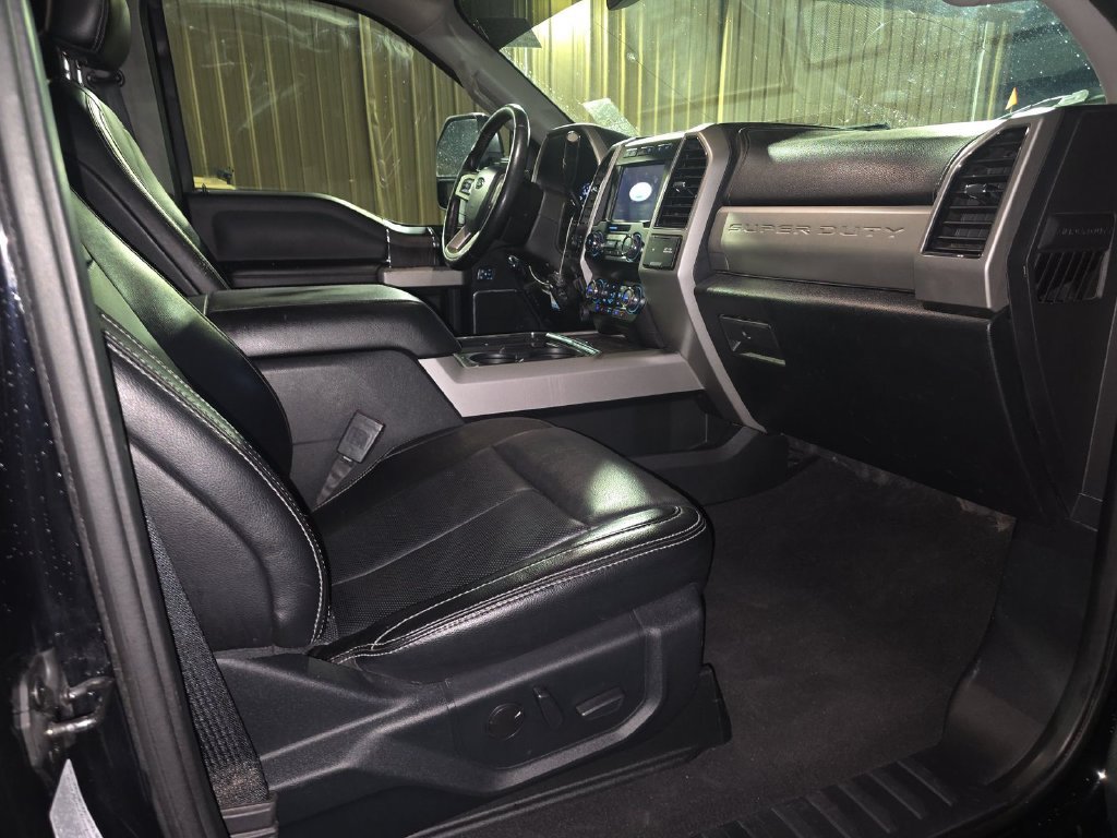 Used 2021 Ford F250 Lariat w/ Lariat Ultimate Package AWD/4WD image 12