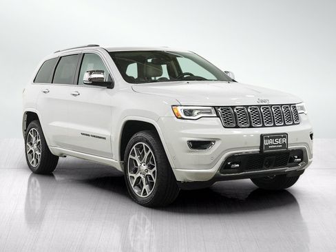 Used 2020 Jeep Grand Cherokee Overland AWD/4WD image 7