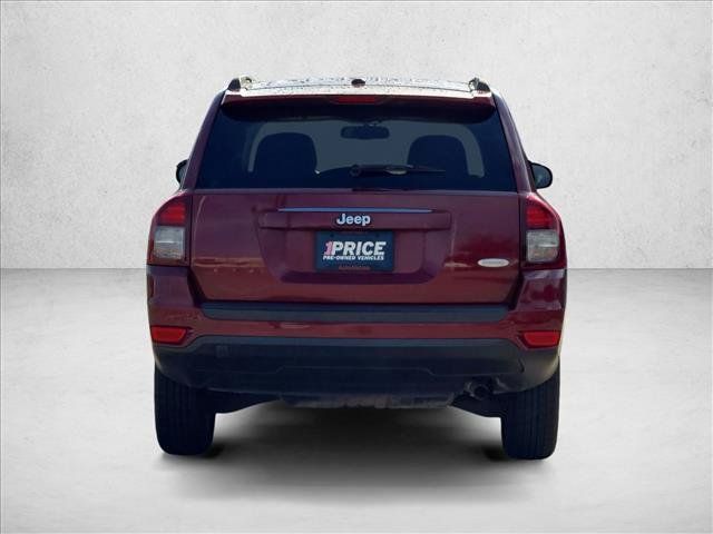 Used 2016 Jeep Compass Latitude FWD image 6