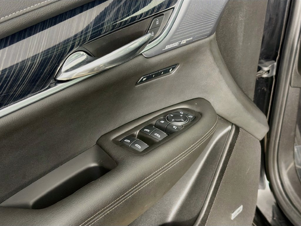 Used 2024 Cadillac XT6 Premium Luxury AWD/4WD image 18