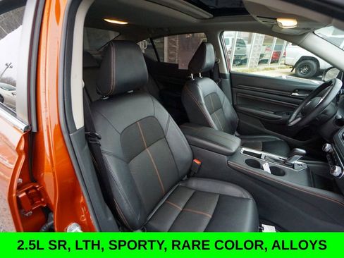 Used 2021 Nissan Altima 2.5 SR w/ SR Premium Package image 24