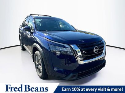 New 2025 Nissan Pathfinder SV