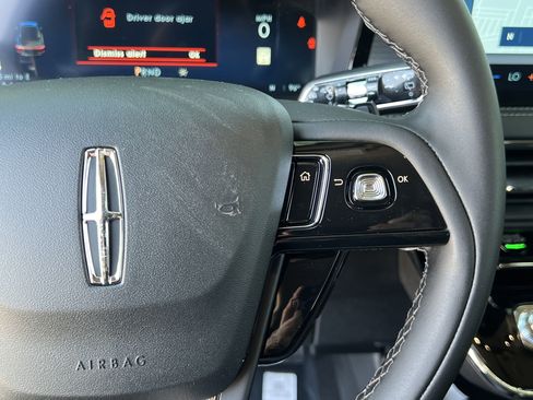 New 2025 Lincoln Corsair FWD image 19