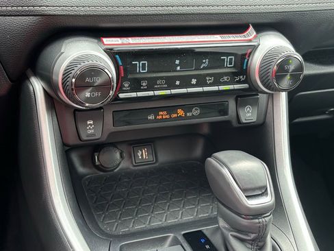 Used 2025 Toyota RAV4 XLE Premium image 13